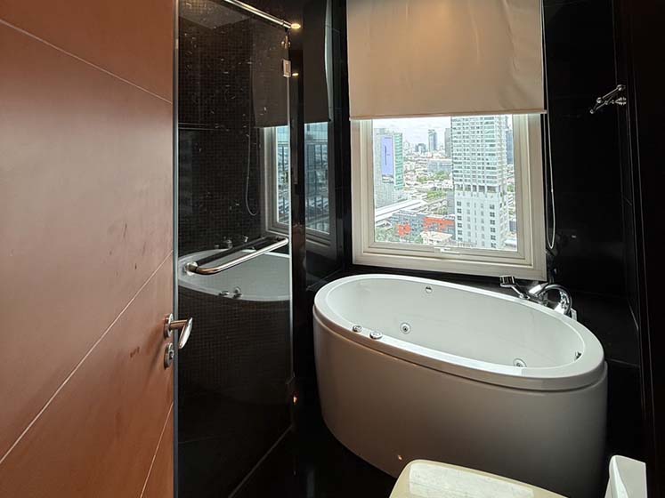 Condominium in Sathorn : The Infinity 